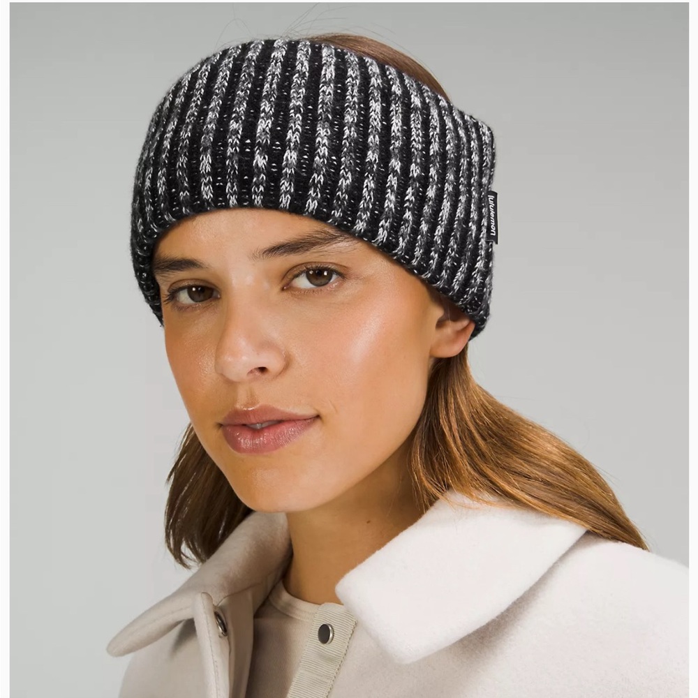 Lululemon Textured Fleece-lined knit ear warmer